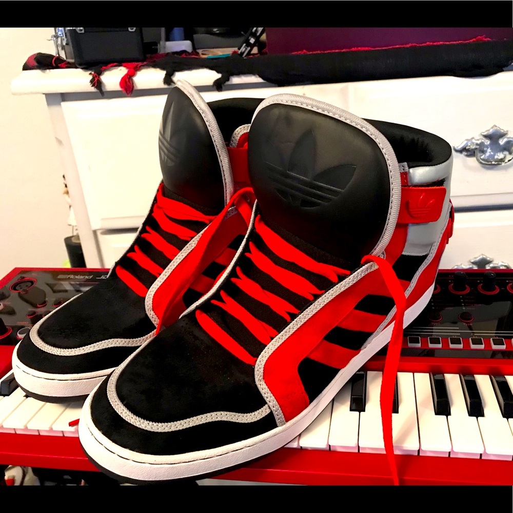 Adidas 💯 OG style sneakers